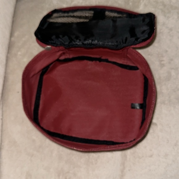 Samsonite red and black zippered bag π - Picture 6 of 7